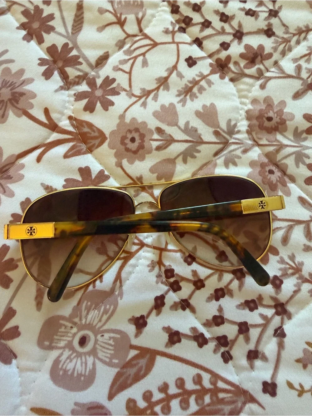 Tory Burch — Gold Aviator Sunglasses
